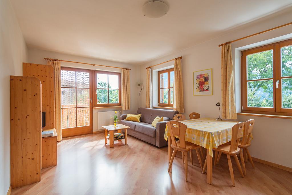 Kienasthof Apartment Бресаноне Екстериор снимка