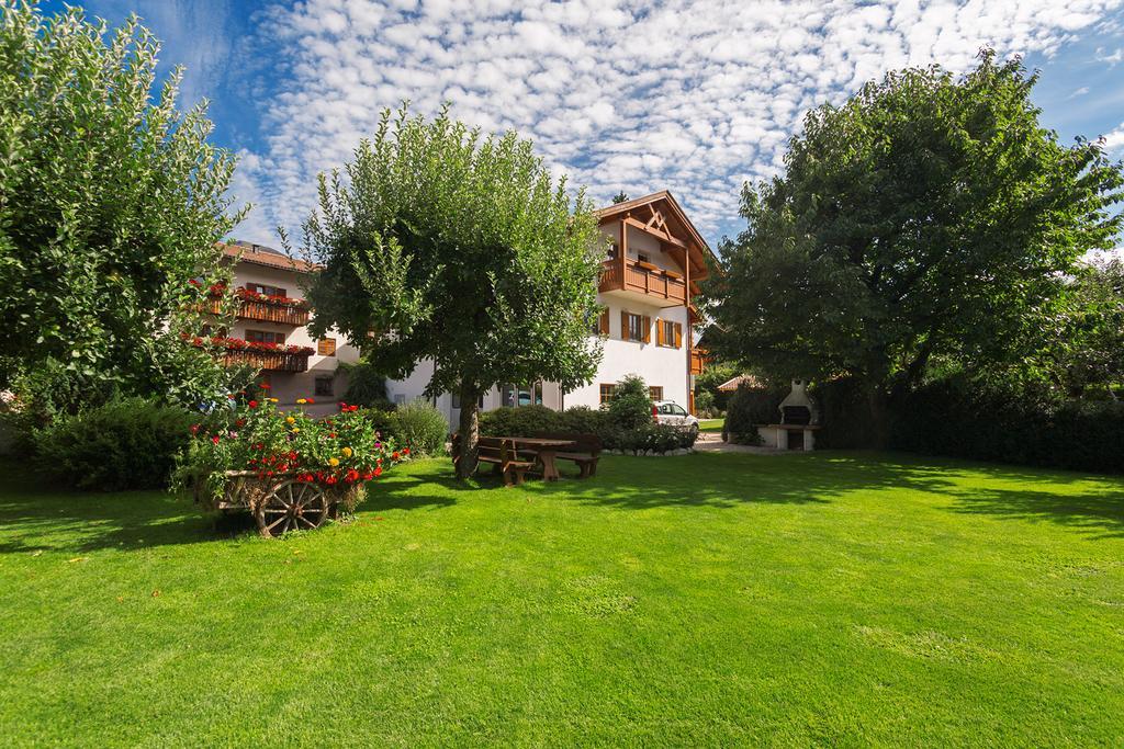 Kienasthof Apartment Бресаноне Екстериор снимка